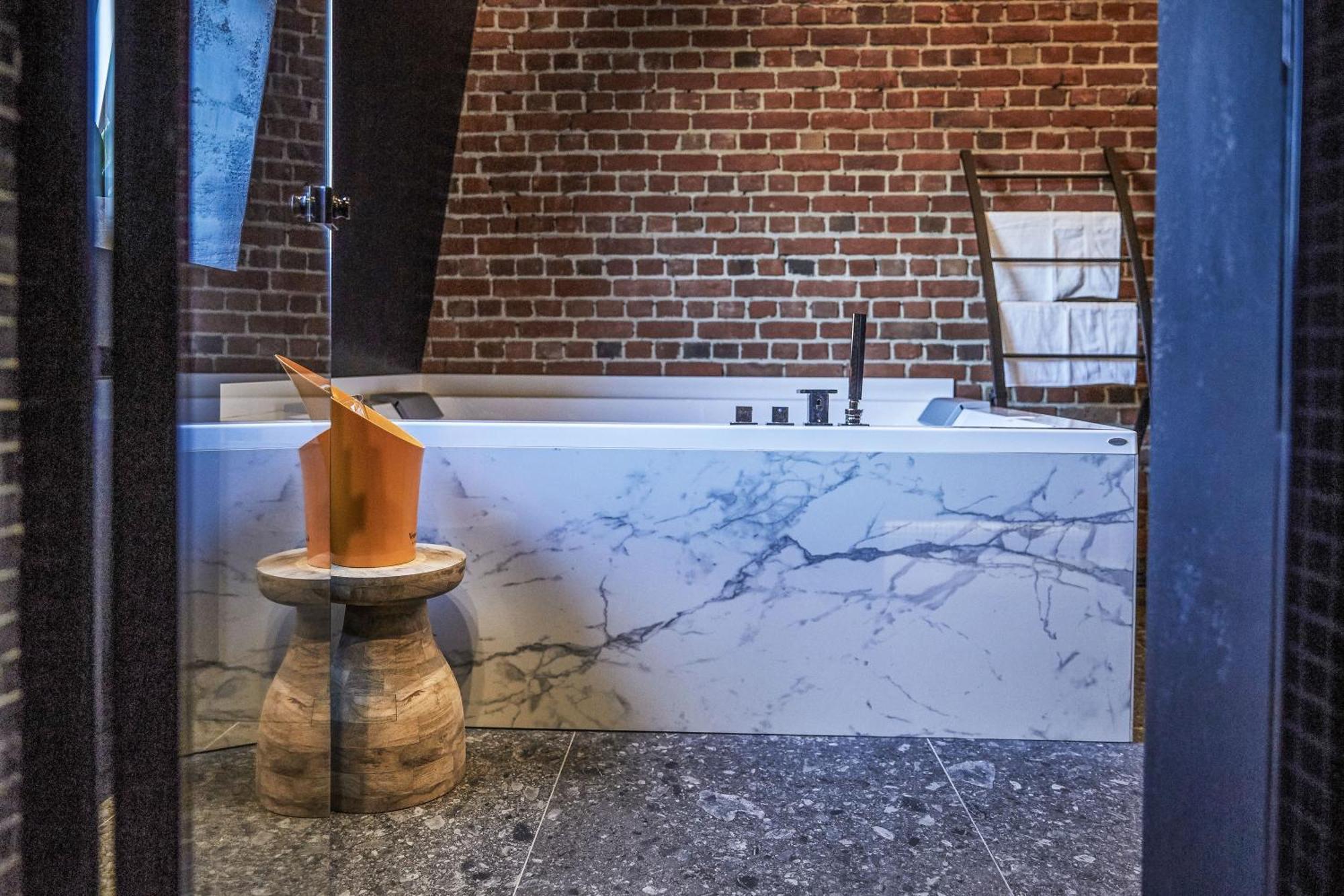 Hotel Oniro - Luxury Rooms & Wellness Suites (Adults Only) Doornik Buitenkant foto